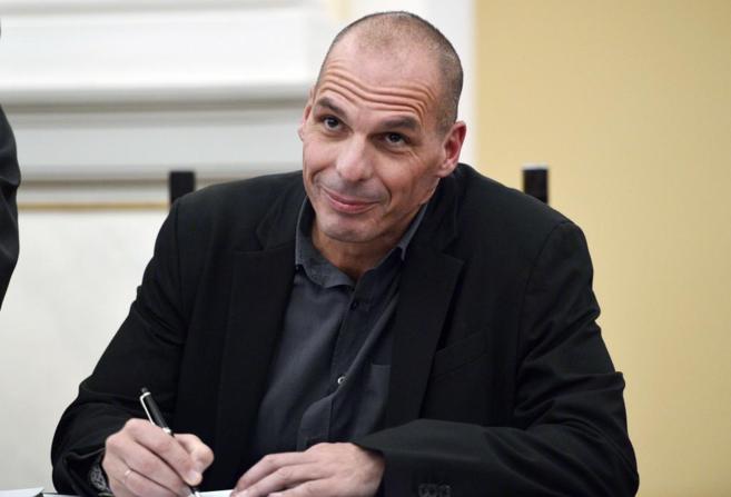 Yanis Varoufakis, el nuevo ministro de Finanzas griego, durante la...