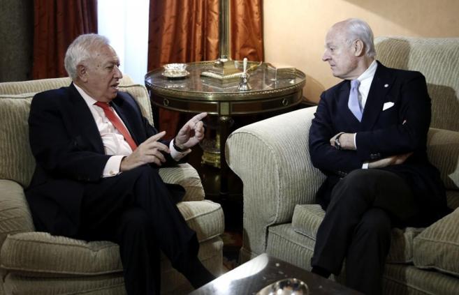 Jos Manuel Garca-Margallo, hoy con el enviado especial de la ONU...