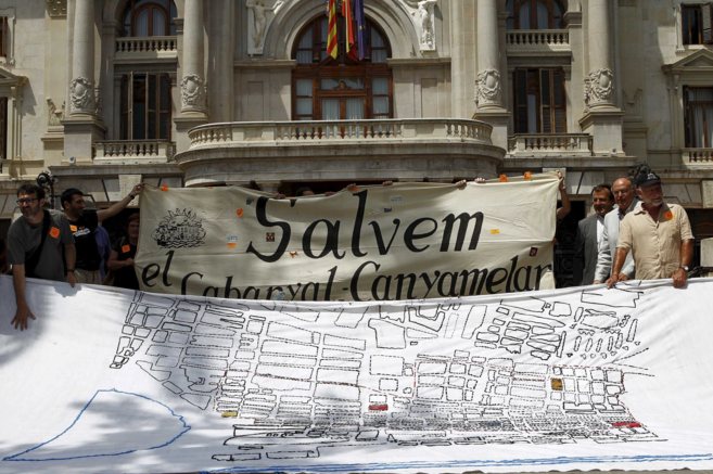 Una de las protestas de Salvem El Cabanyal frente al Ayuntamiento de...