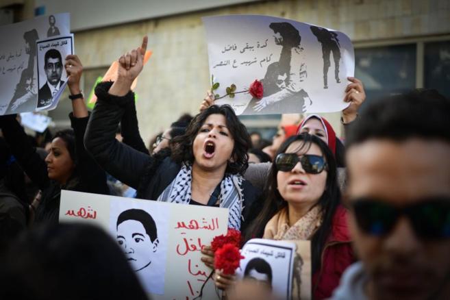 Manifestantes egipcias protestan por la muerte de la joven Shaima en...