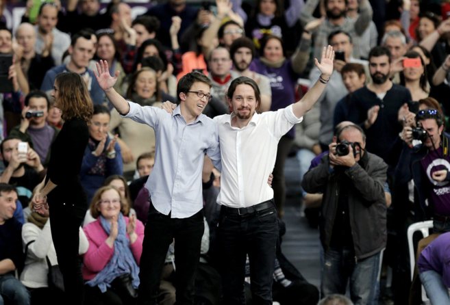 igo Errejn y Pablo Iglesias, en el reciente acto de Podemos en...