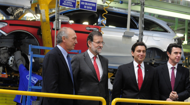 Mariano Rajoy y Mark Fields en su visita a Almusafes
