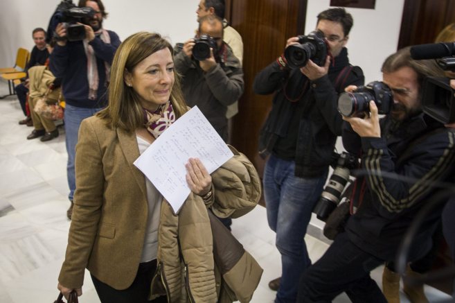 La ex alcaldesa socialista Pilar Snchez entrando en la sala de...