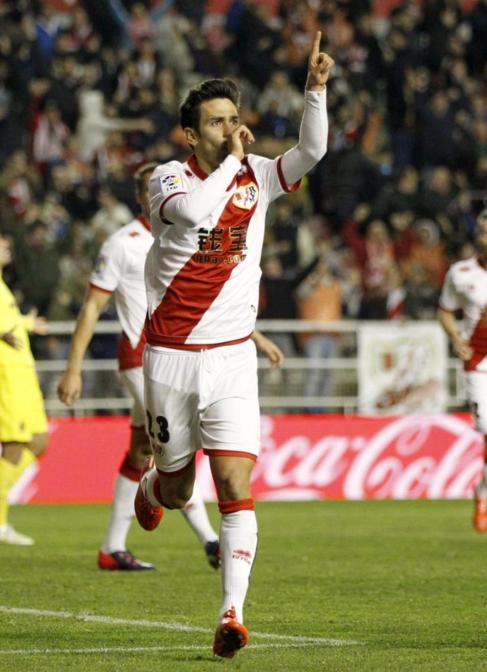 Alberto Bueno celebra su gol.