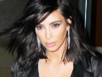 Kim Kardashian luciendo escotazo este fin de semana.