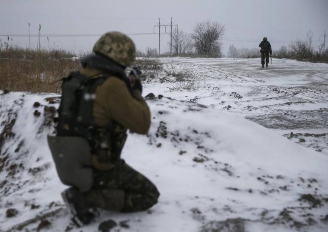 El ejrcito ucraniano toma posiciones cerca de Debaltsevo, en el este...