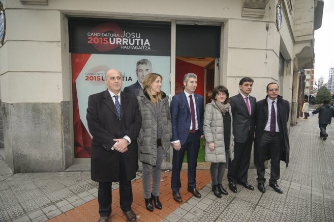 Josu Urrutia presenta su local electoral.