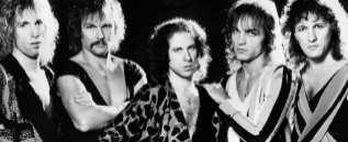 Los Scorpions, en un retrato promocional de 1984.