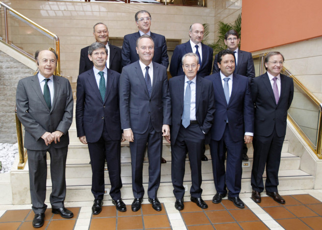 El presidente de la Generalitat se ha reunido con los empresarios de...
