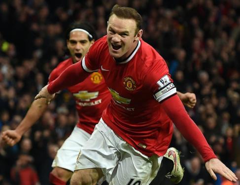 Rooney celebra uno de los goles al Sunderland.
