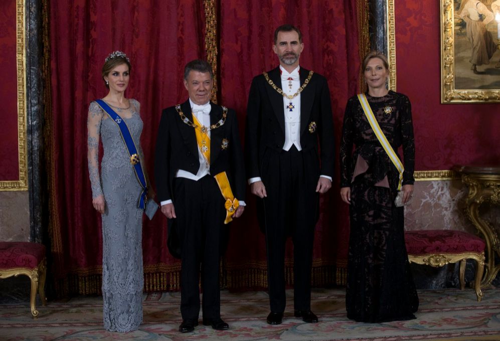 Los Reyes, con el presidente colombiano y su esposa.