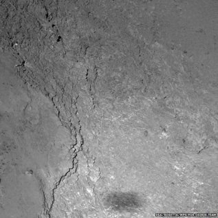 La sombra de Rosetta durante la aproximacin al cometa 67P.