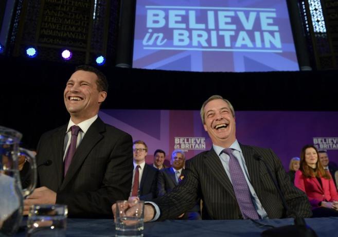 El lder del euroescptico del Ukip, Nigel Farage,  en un evento...