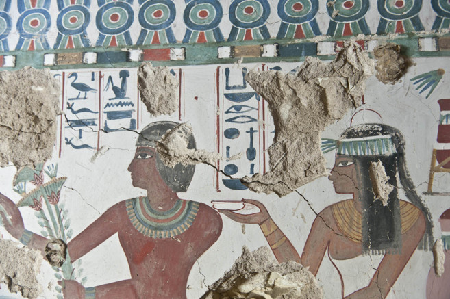 Detalle de la decoracin de la tumba hallada en Luxor.