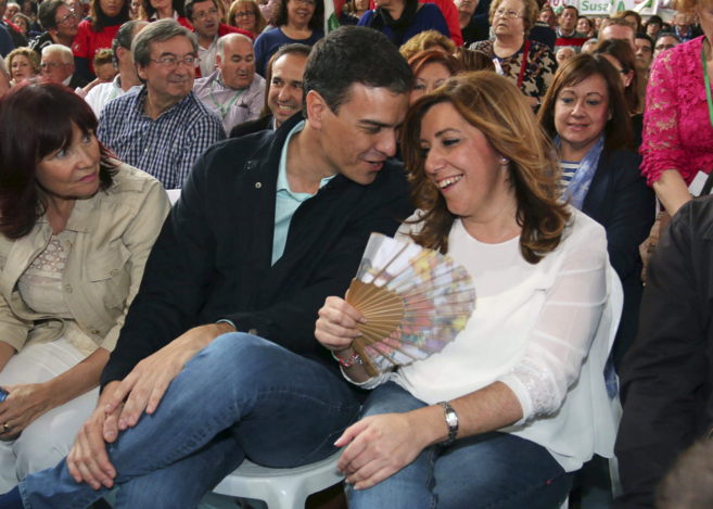 Pedro Snchez y Susana Daz, juntos durante el mitin de Vcar...