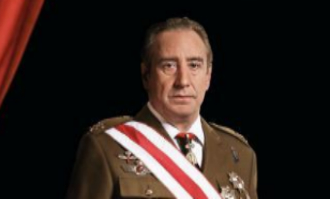 Juanjo Puigcorb, caracterizado de Juan Carlos I para la serie...