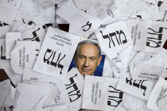 Papeletas de votacin de los recientes comicios en Israel, alrededor...