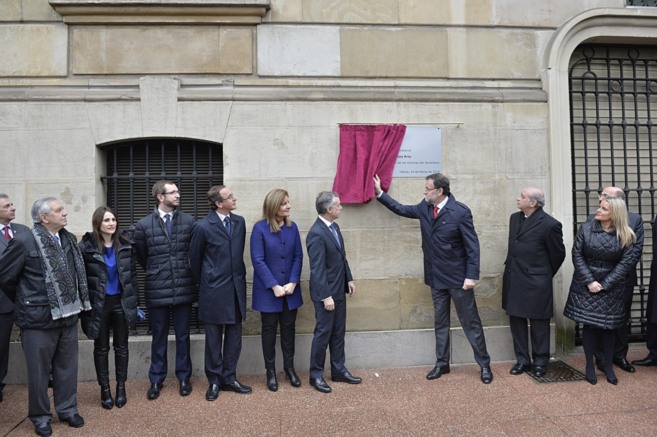 El presidente del Gobierno, Mariano Rajoy descubre la placa del...