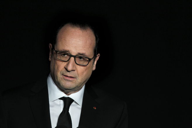 El presidente francs, Franois Hollande, tras visitar la zona del...