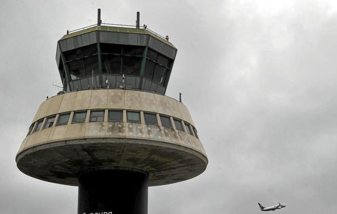 La torre de control del aeropuerto de El Prat.