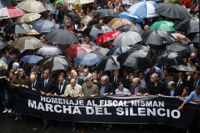 Marcha silenciosa en Buenos Aires en honor del fiscal argentino...