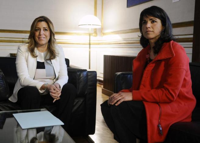 Susana Díaz y Teresa Rodríguez, durante la ronda de contactos tras...