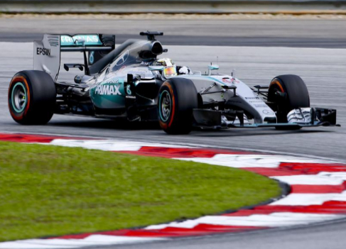 Hamilton, durante el Gran Premio de Malasia.
