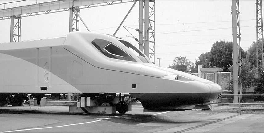 Primera imagen del prototipo del Talgo y Adtranz para el tren de alta...