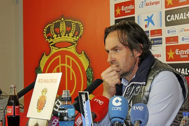 El entrenador del RCD Mallorca, Miquel Soler, durante la rueda de...