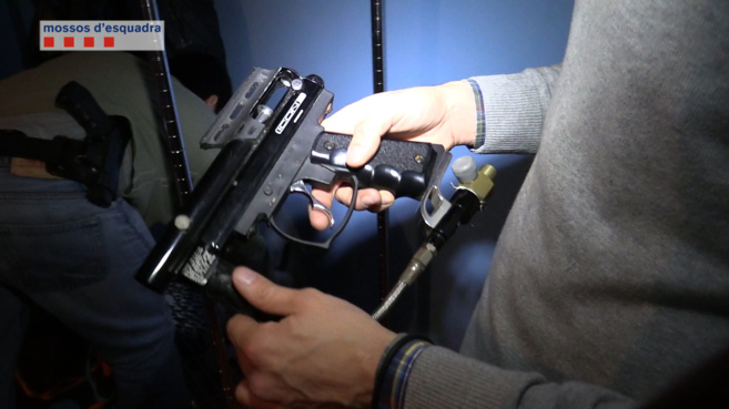 Imagen de una de las armas utilizadas por el grupo