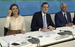 Cospedal, Rajoy y Arenas, en la Junta Directiva.