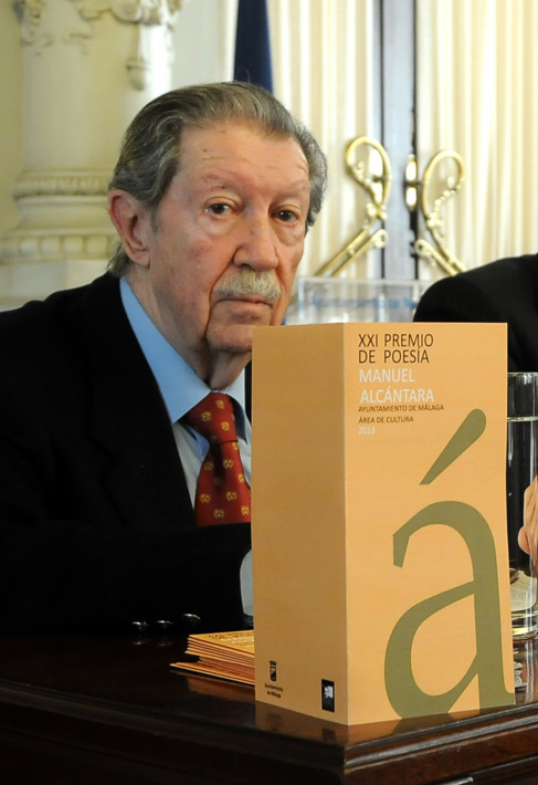 El escritor malagueño Manuel Alcántara.