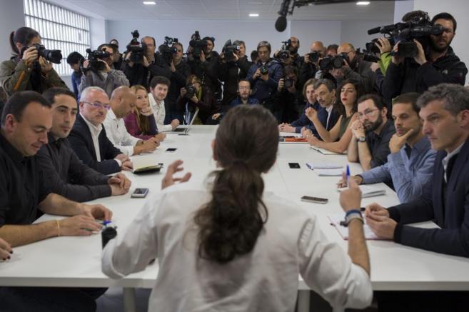 Pablo Iglesias, con los candidatos autonmicos.