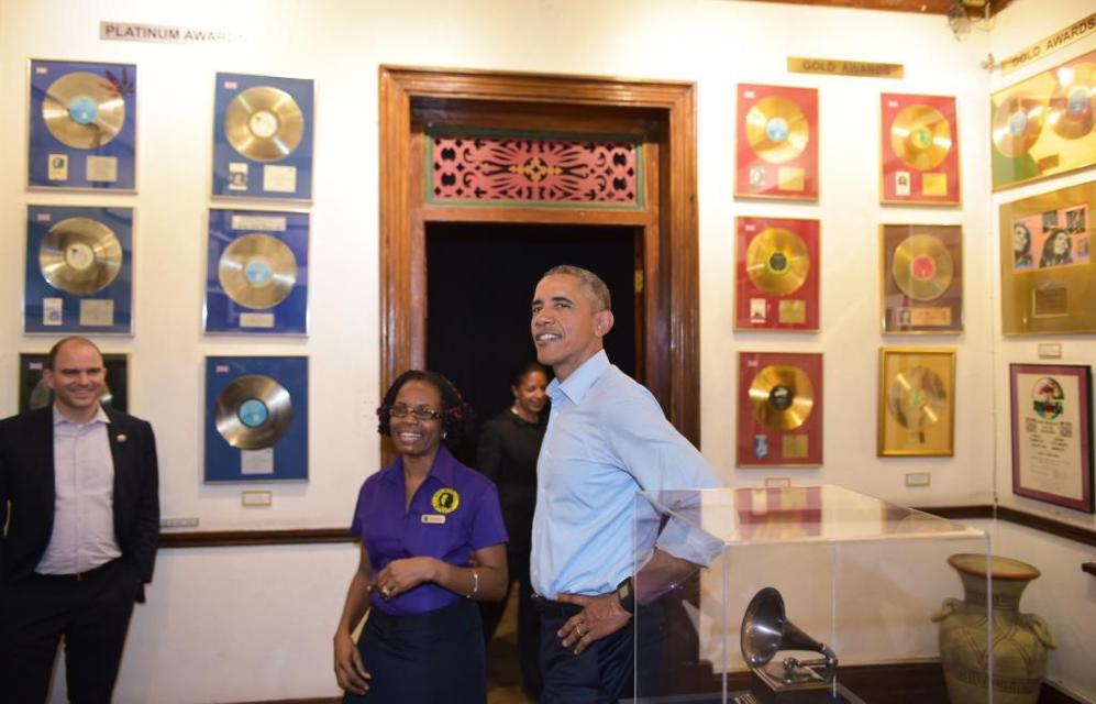 Barack Obama, en el museo de Bob Marley en Jamaica.