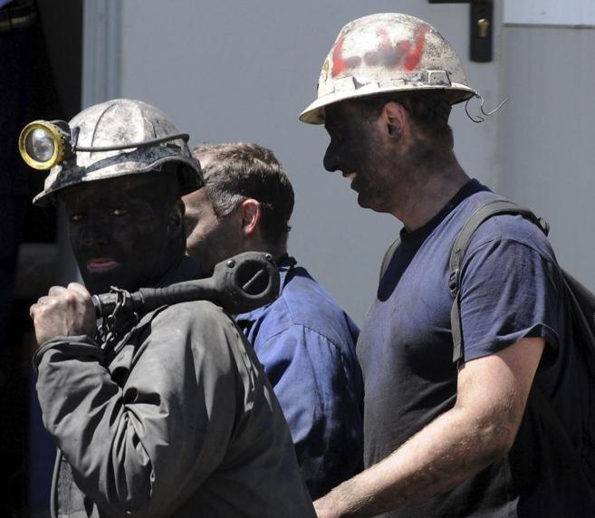 Trabajadores de la empresa minera Hullera Vasco-Leonesa