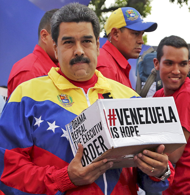 Nicols Maduro rene el jueves en una caja, antes de viajar a...