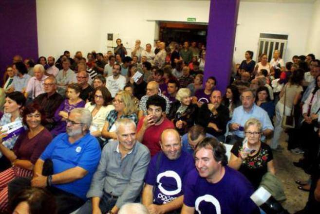 Imagen de una de las reuniones y asambleas de Podemos en Pollena.