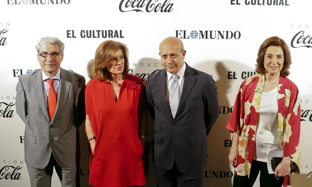 Casimiro García-Abadillo, director de EL MUNDO; Ana Botella, alcaldesa de Madrid; José Ignacio Wert, ministro de Cultura y Blanca Besarategui, directora de 'El Cultural'.