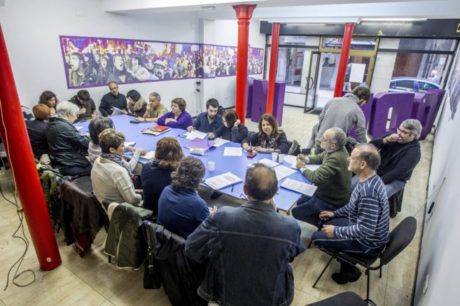 El consejo general de Podemos Euskadi durante una reunin.