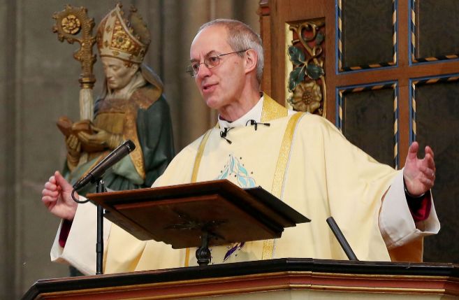 El arzobispo Justin P. Welby, dando el sermn en la catedral de...