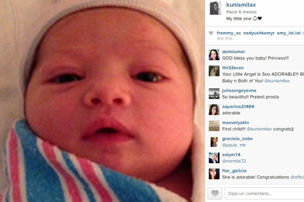 Mila Kunis y Ashton Kutcher daban as a conocer a su beb al gran...
