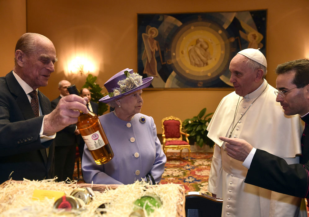 El pasado ao, el Papa Francisco recibi a la reina en El Vaticano.