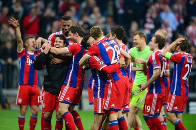 Los jugadores del Bayern celebran la victoria