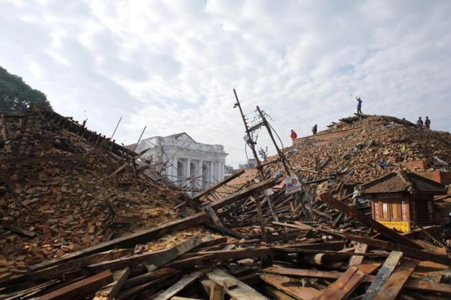 Por lo menos 160 latinoamericanos estaran en la zona del terremoto