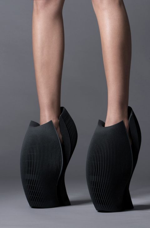 Estos zapatos han salido de una impresora 3D Ya no hay tacones imposibles. ... | yodona | ELMUNDO