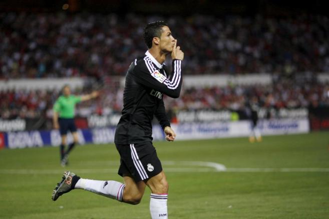 Cristiano celebra un gol en el Pizjun.