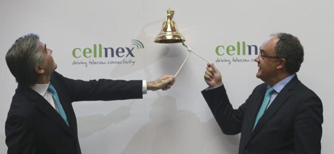 El presidente de Cellnex, Francisco Reyns y el consejero delegado,...