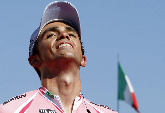 Alberto Contador, con la maglia rosa en el Giro de 2011.