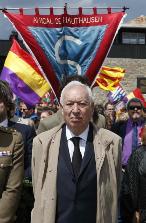 Margallo, durante su participacin en la ofrenda.