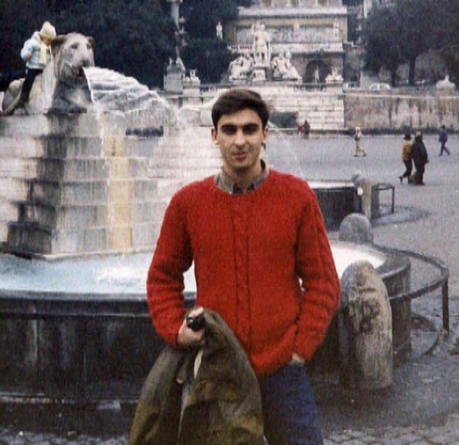 David Ortega con 18 aos en la Piazza do Ppolo de Roma.